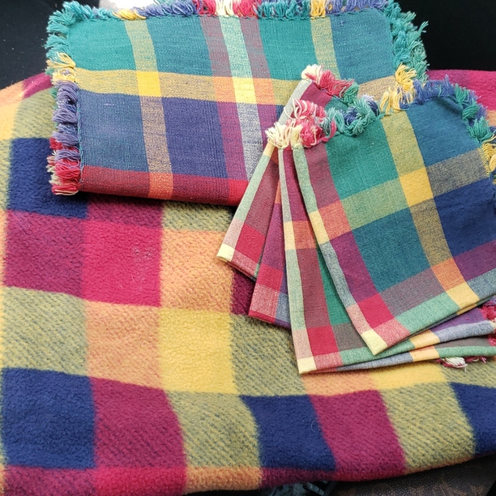 Picnic Blanket, Placemats and Napkins